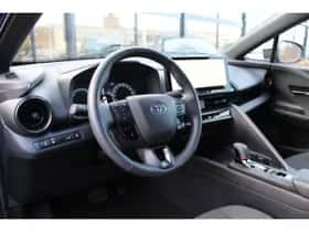 Toyota C-HR thumbnail 2