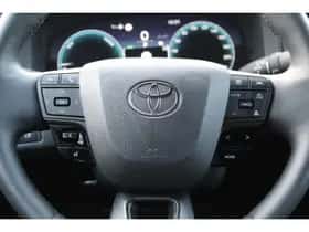 Toyota C-HR (2024) thumbnail 18