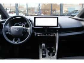 Toyota C-HR thumbnail 4