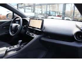 Toyota C-HR (2024) thumbnail 6