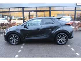 Toyota C-HR (2024) thumbnail 3