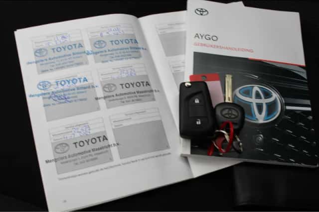 Toyota Aygo (2021) thumbnail 16