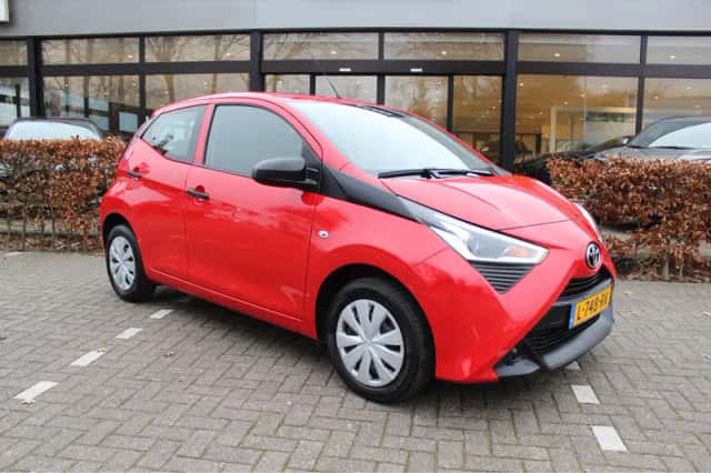 Toyota Aygo (2021) thumbnail 8