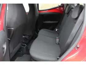 Toyota Aygo (2021) thumbnail 10
