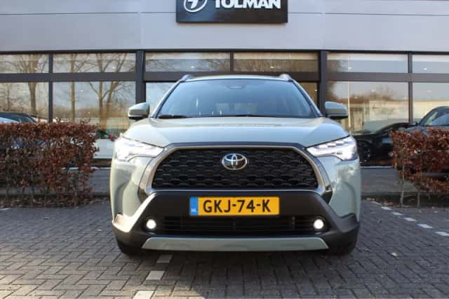 Toyota Corolla (2024) thumbnail 3