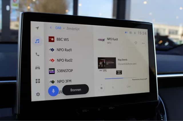 Toyota Corolla (2024) thumbnail 24