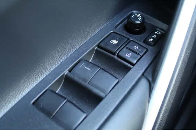 Toyota Corolla (2024) thumbnail 29