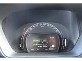 Toyota Aygo (2022) thumbnail 13