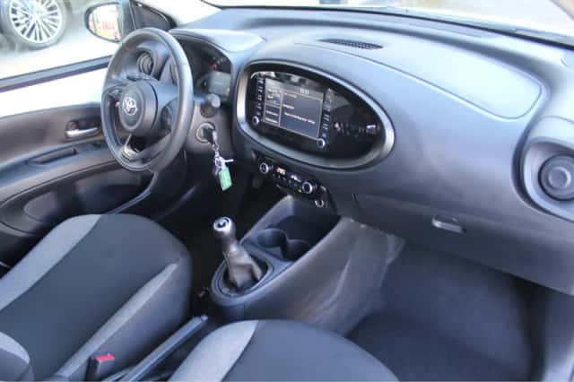 Toyota Aygo (2022) thumbnail 18