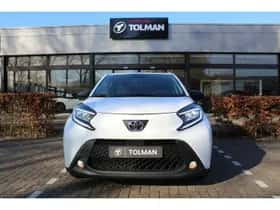 Toyota Aygo (2022) thumbnail 3