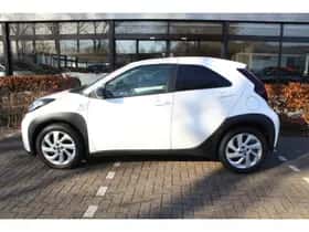 Toyota Aygo (2022) thumbnail 5