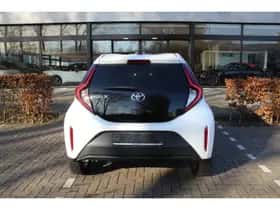Toyota Aygo (2022) thumbnail 9