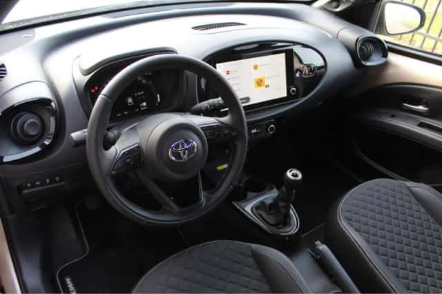 Toyota Aygo (2024) thumbnail 2