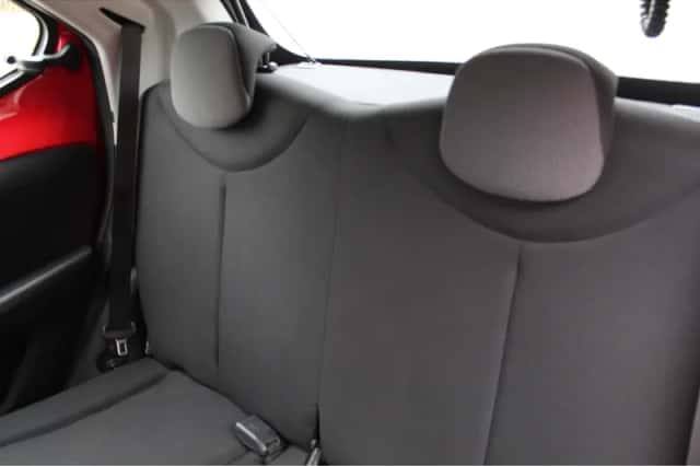 Toyota Aygo (2017) thumbnail 16