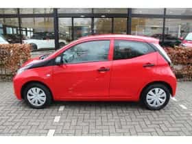 Toyota Aygo (2017) thumbnail 5