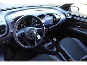 Toyota Aygo (2024) thumbnail 2