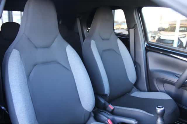 Toyota Aygo (2024) thumbnail 16