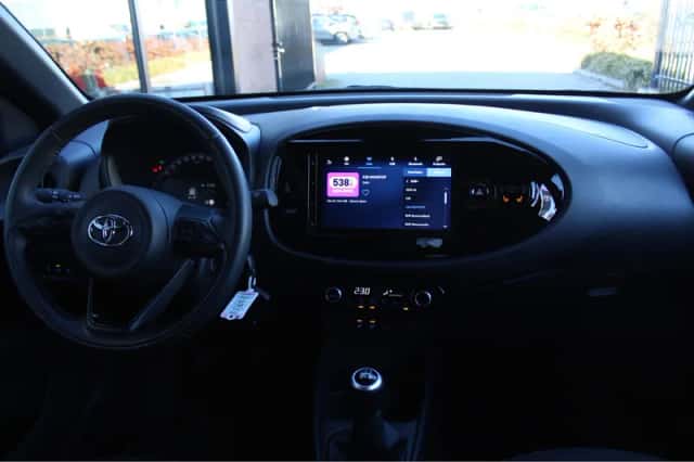 Toyota Aygo (2024) thumbnail 4