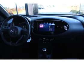 Toyota Aygo (2024) thumbnail 4