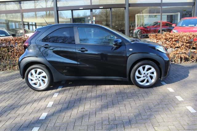 Toyota Aygo (2024) thumbnail 5