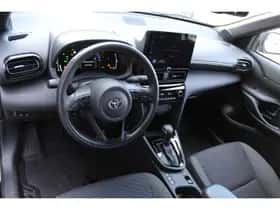 Toyota Yaris (2025) thumbnail 2