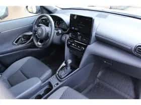 Toyota Yaris (2025) thumbnail 6