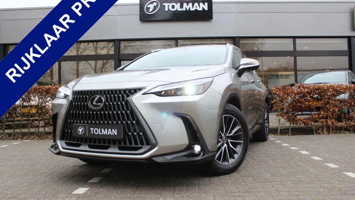 Lexus NX — foto 1