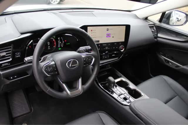 Lexus NX (2025) thumbnail 9