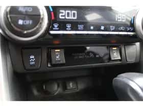 Toyota RAV4 (2021) thumbnail 20