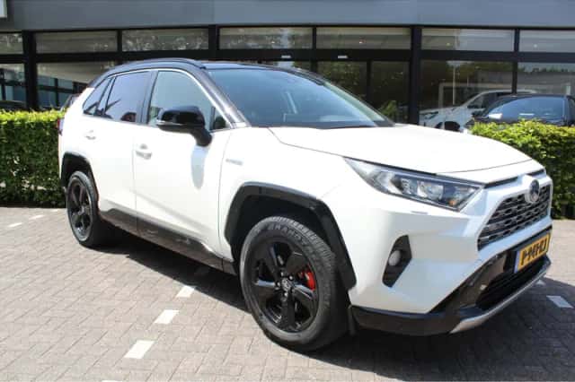 Toyota RAV4 (2021) thumbnail 24