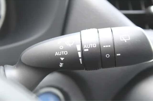 Toyota RAV4 (2021) thumbnail 29
