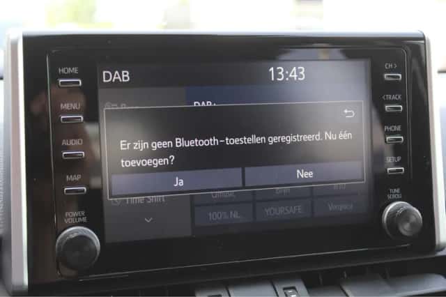 Toyota RAV4 (2021) thumbnail 30