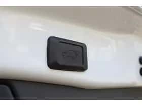 Toyota RAV4 (2021) thumbnail 9