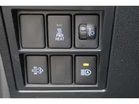 Toyota Hilux (2024) thumbnail 17