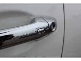 Toyota Hilux (2024) thumbnail 3