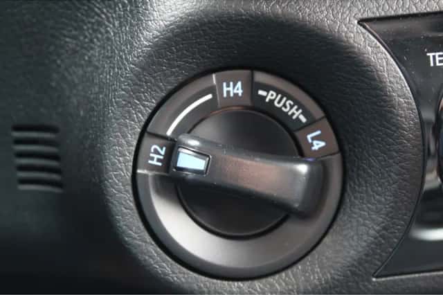Toyota Hilux (2024) thumbnail 26