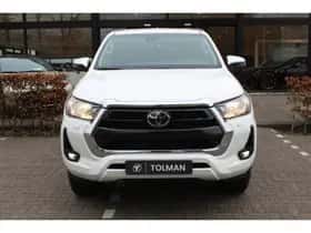 Toyota Hilux (2024) thumbnail 5