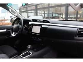Toyota Hilux (2024) thumbnail 9
