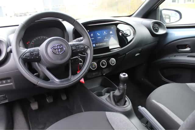 Toyota Aygo (2024) thumbnail 3