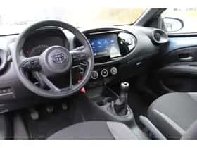 Toyota Aygo (2024) thumbnail 3