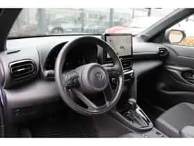 Toyota Yaris (2024) thumbnail 2