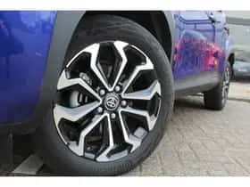 Toyota Yaris (2024) thumbnail 12