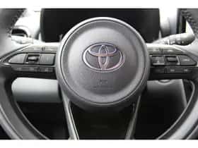 Toyota Yaris (2025) thumbnail 11
