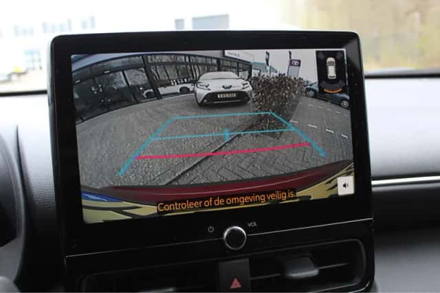 Toyota Yaris (2025) thumbnail 16