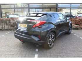 Toyota C-HR (2018) thumbnail 11