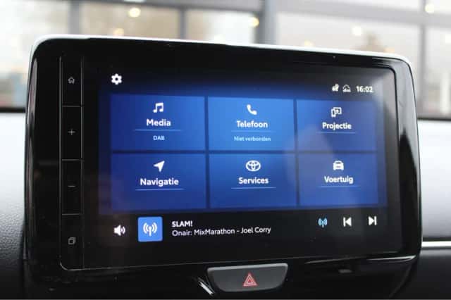 Toyota Yaris (2021) thumbnail 17