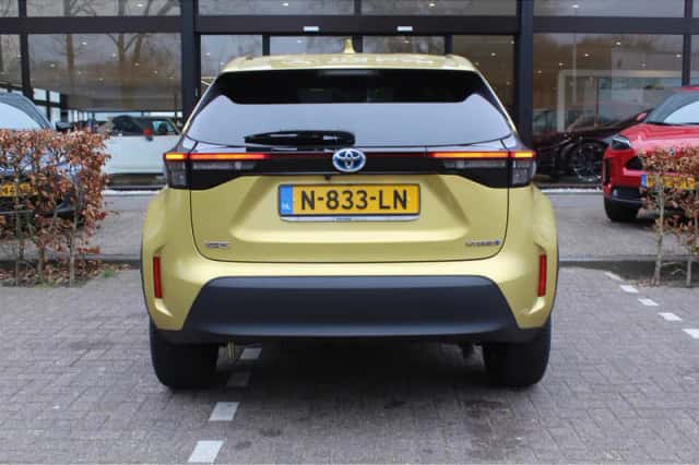 Toyota Yaris (2021) thumbnail 9