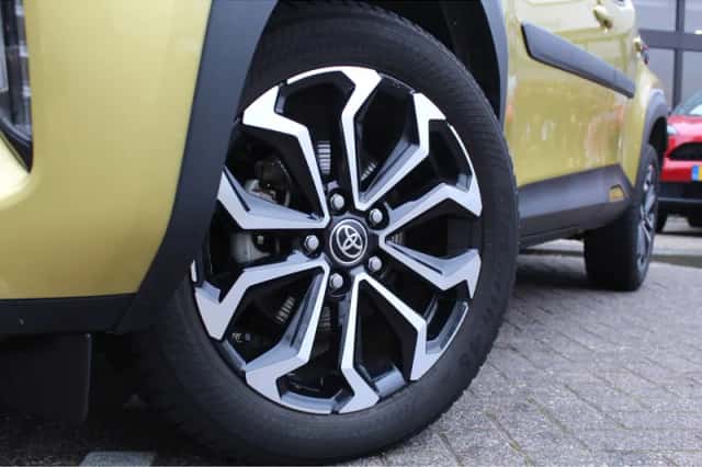 Toyota Yaris (2021) thumbnail 10