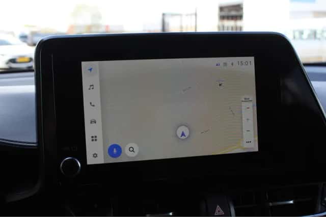 Toyota C-HR (2022) thumbnail 18