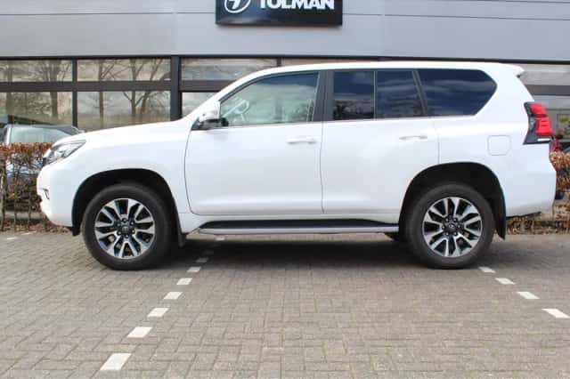 Toyota Land (2024) thumbnail 5